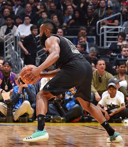 际化篮球联 际化篮球联