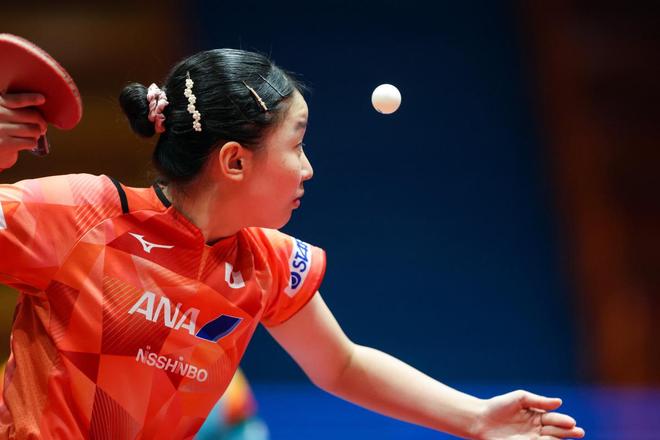 更为讽刺的 更为讽刺的